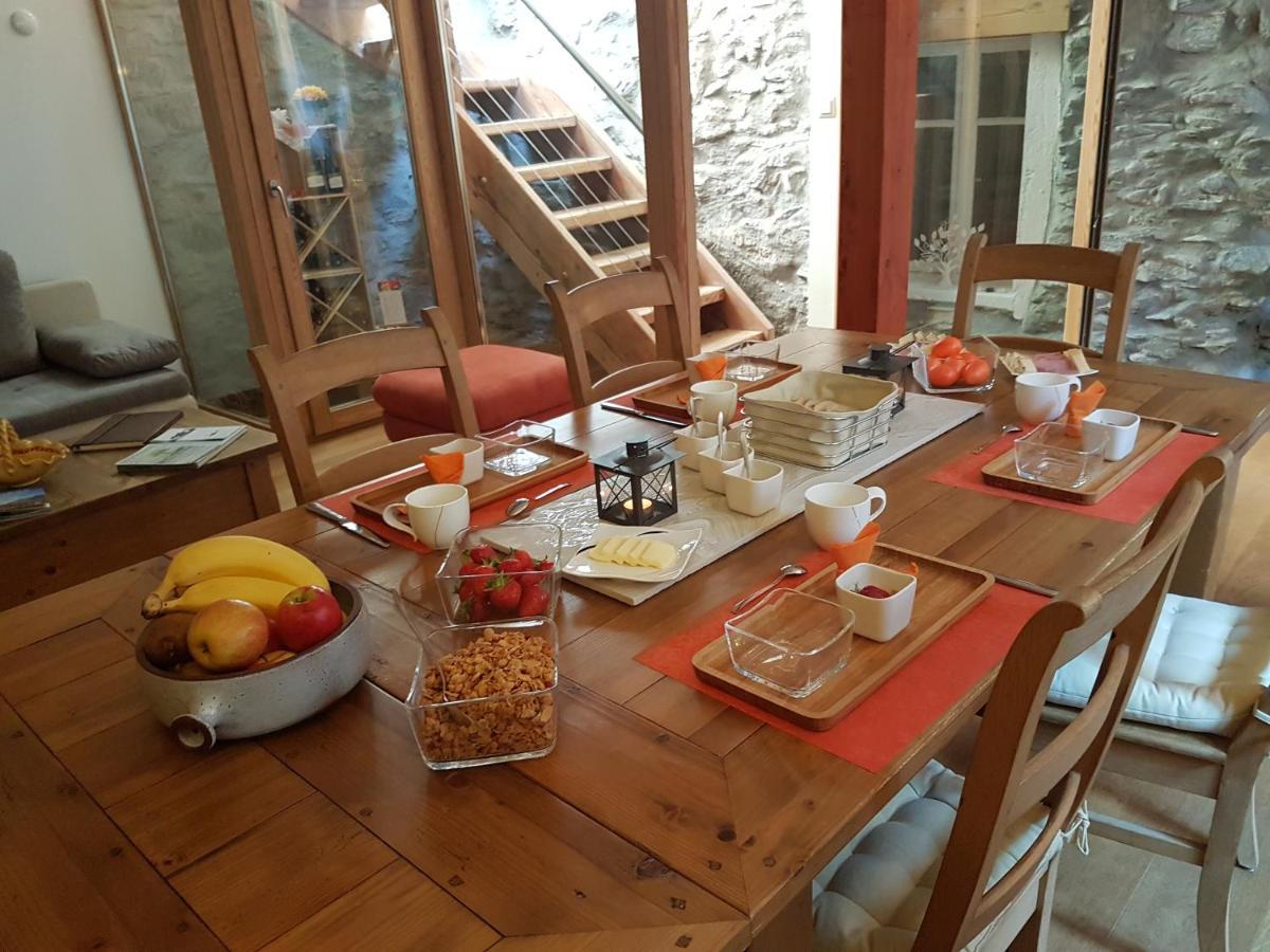 Chez Constance Hotel Saillon Luaran gambar