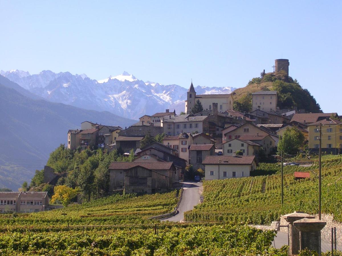 Chez Constance Hotel Saillon Luaran gambar